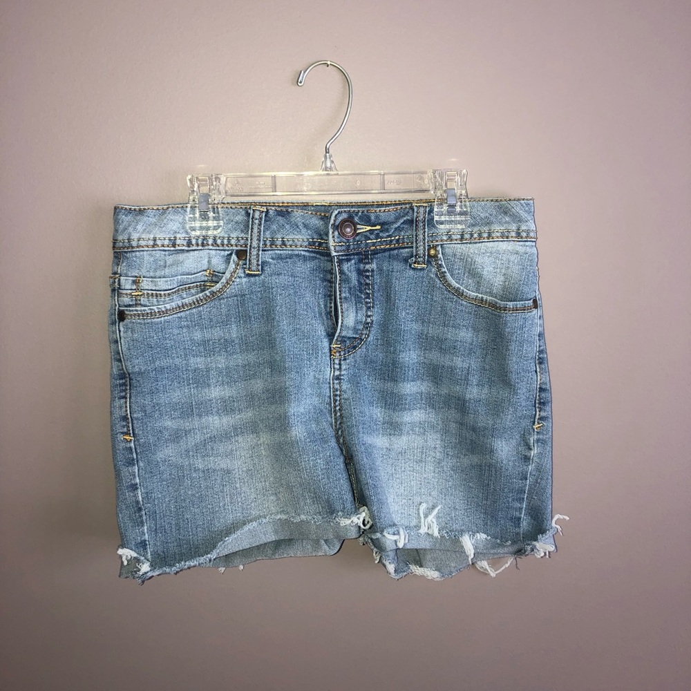 High waisted jeans shorts